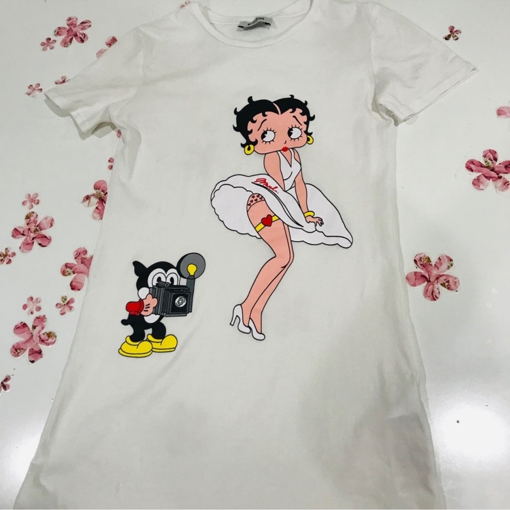 Moschino White T-Shirt with Graphic Design